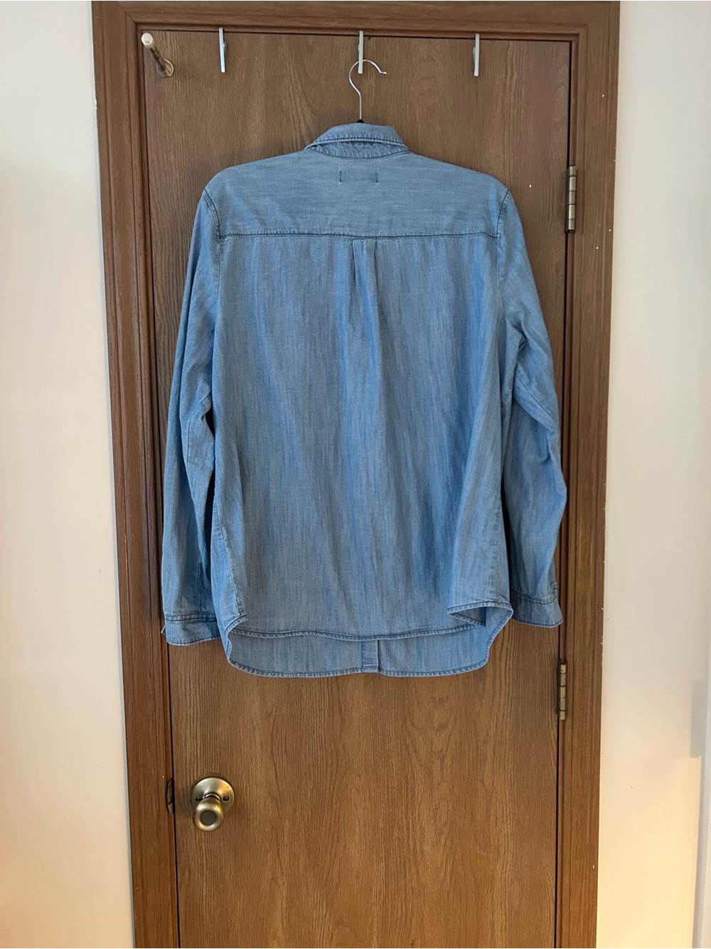 Old Navy Light Blue Chambray Button Shirt - Picture 3 of 4